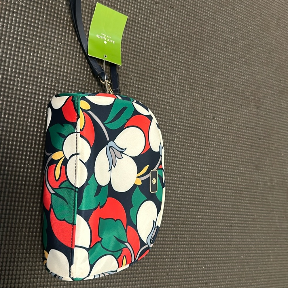 Kate Spade small wrist bag, NWT